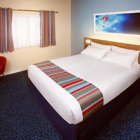 Travelodge Cardiff M4 Exteriér fotografie